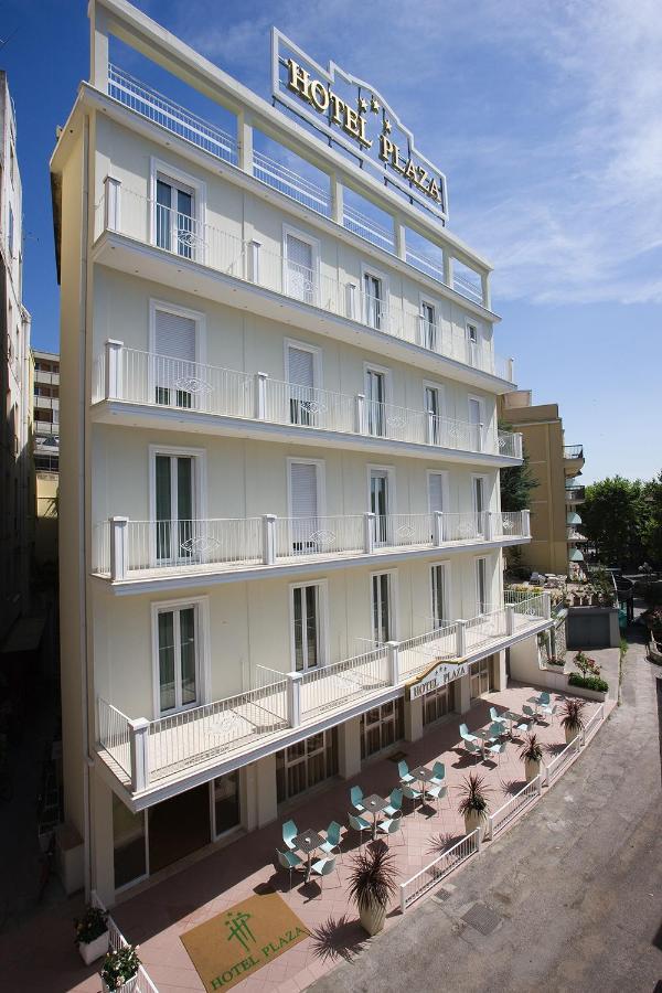 Hotel Plaza 3*